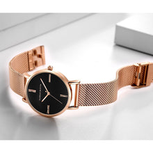 Laden Sie das Bild in den Galerie-Viewer, Melina